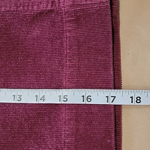 Loft Size 2 Burgundy / Wine Colored Corduroy Mini Skirt Excellent Used Condition - Picture 8 of 11